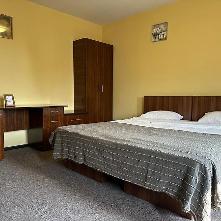 Apartament La O Barfa Ploeszti Zewnętrze zdjęcie