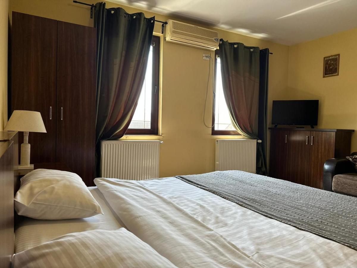 Apartament La O Barfa Ploeszti Zewnętrze zdjęcie