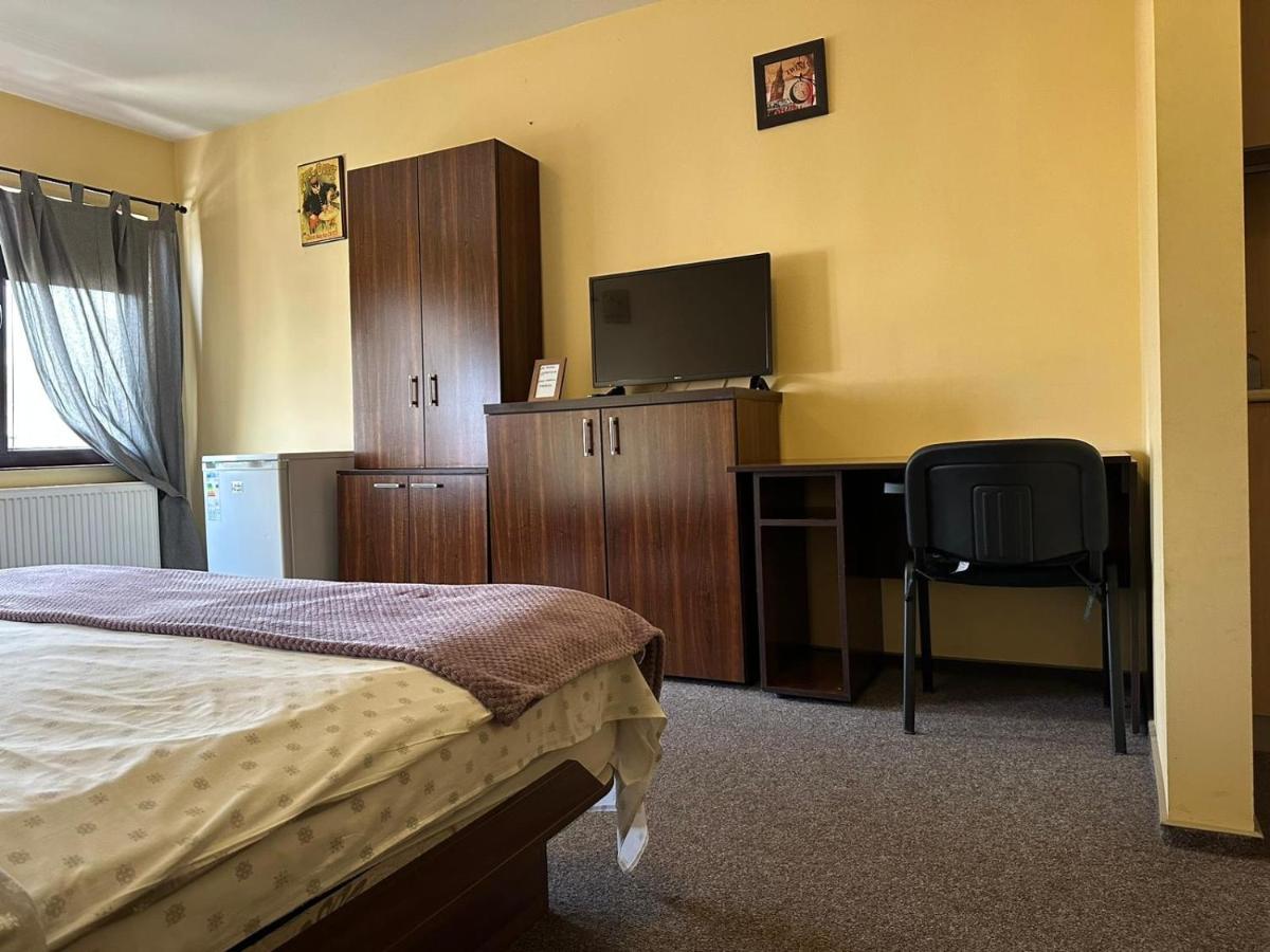Apartament La O Barfa Ploeszti Zewnętrze zdjęcie