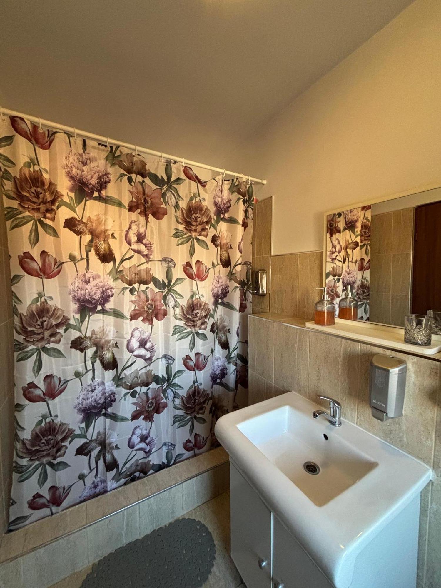 Apartament La O Barfa Ploeszti Zewnętrze zdjęcie